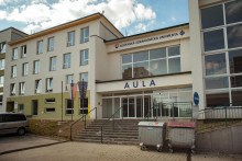 V minulom akademickom roku na Slovensku ukončilo štúdium medicíny 675 študentov.